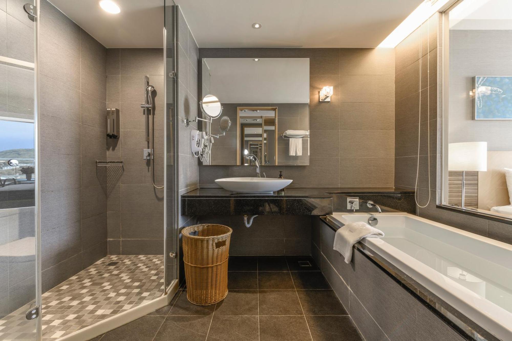 Lakeshore Hotel Hualien Room photo