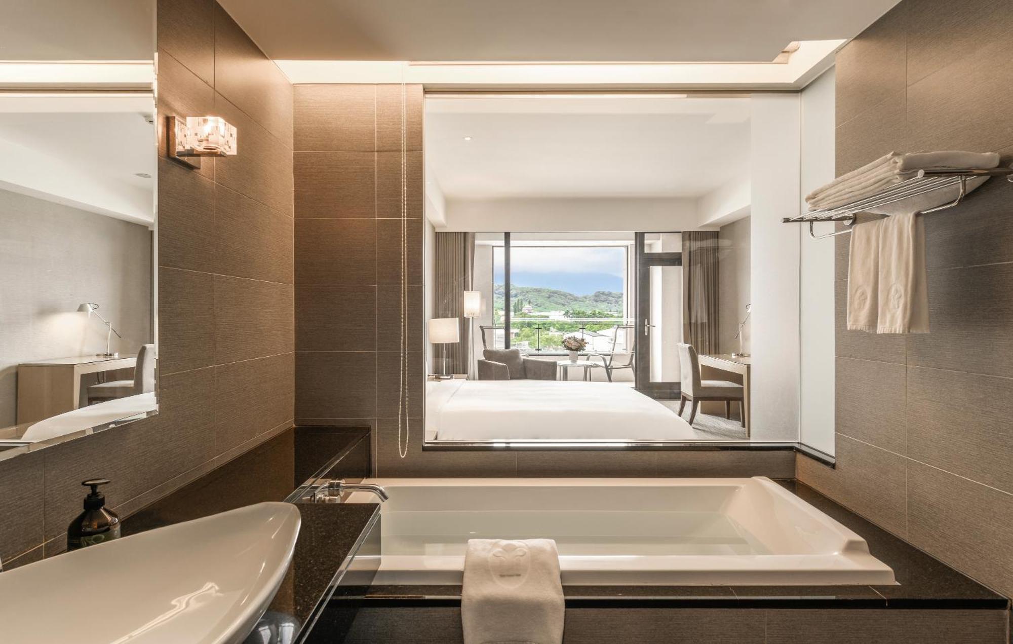 Lakeshore Hotel Hualien Room photo